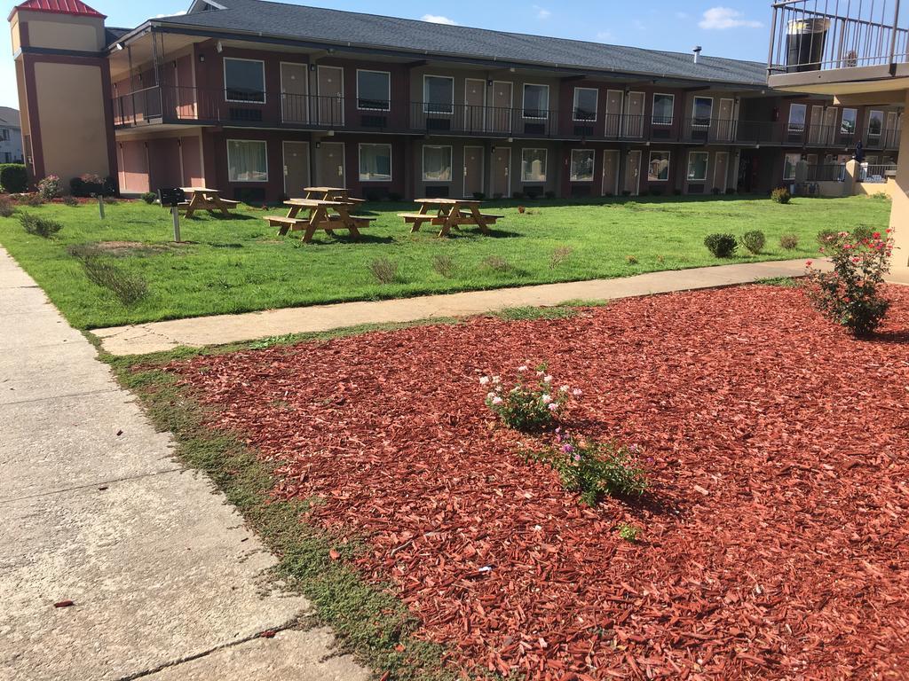 Days Inn By Wyndham Lavonia Exterior foto