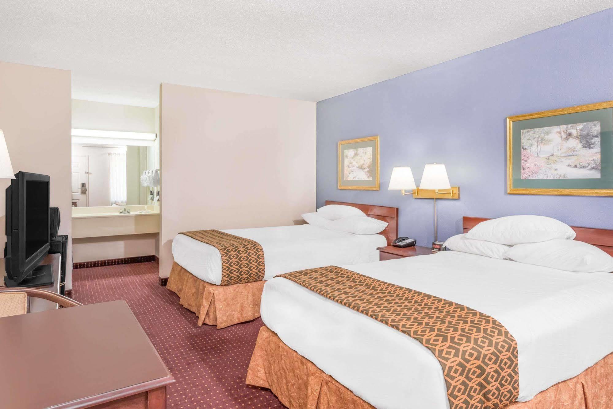 Days Inn By Wyndham Lavonia Exterior foto